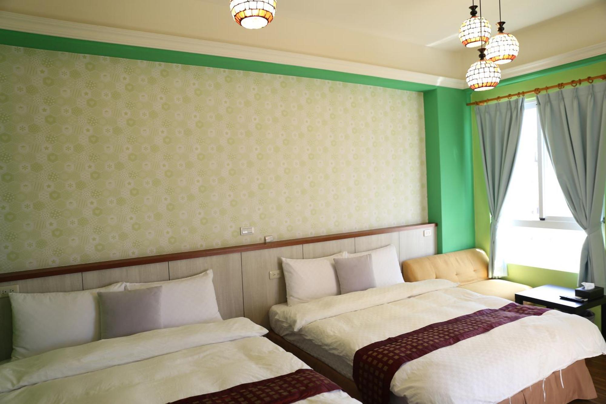 輕旅小站 Soft Travel Hostel Taitung Экстерьер фото